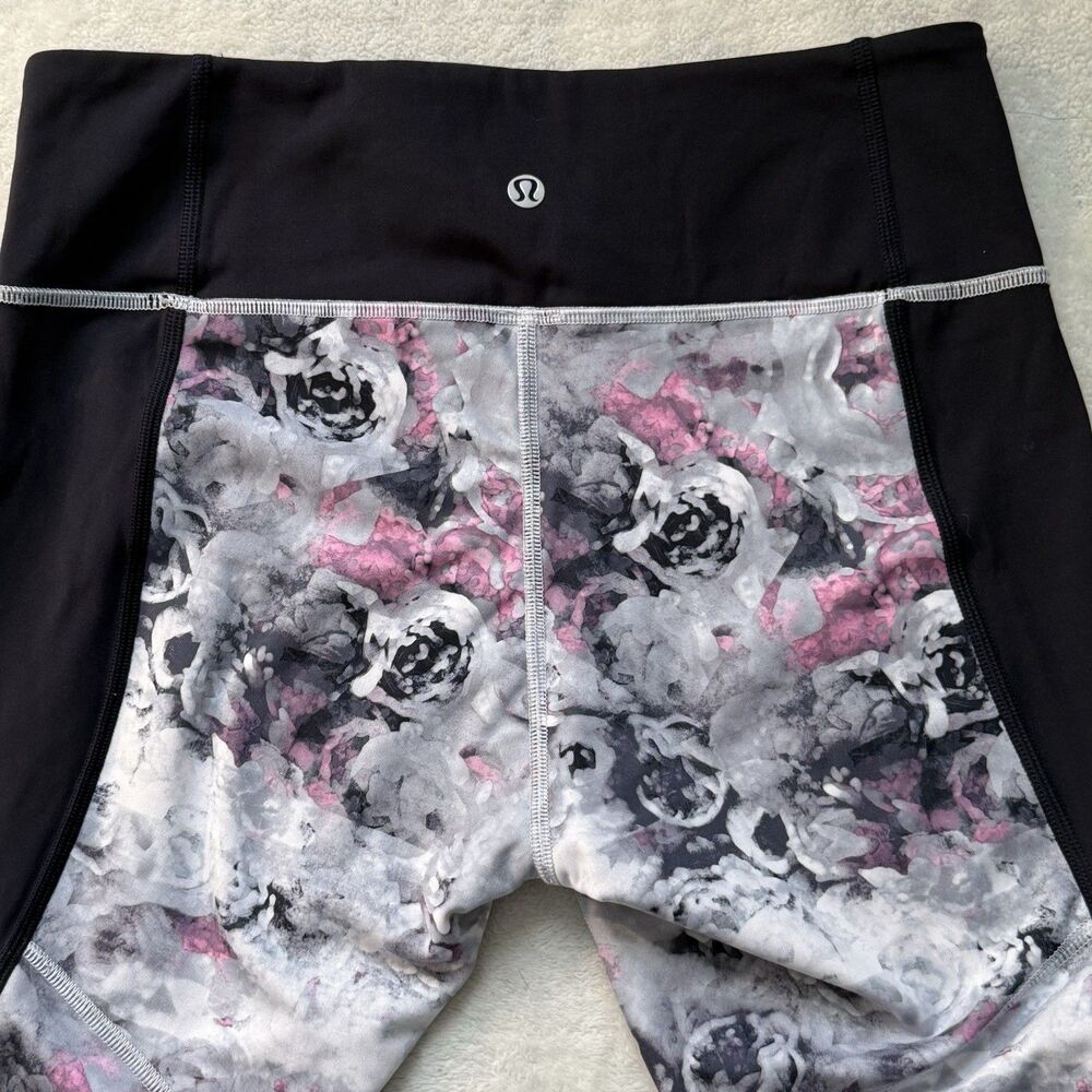 Lululemon Floral Print Cropped Leggings Size 6 Athletic Yoga Pants Workout - Picture 4 of 8